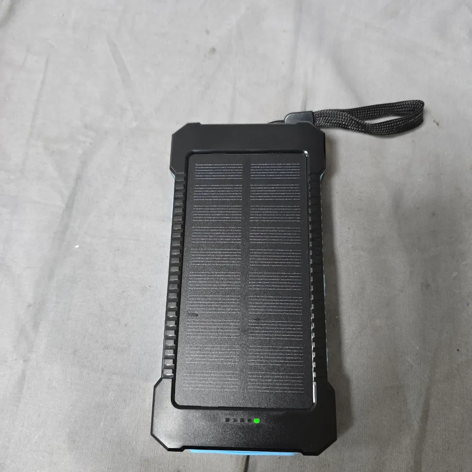 SOLAR POWER BANK P305 10000MAH SOLAR CHARGER, TYPE-C IN/OUT