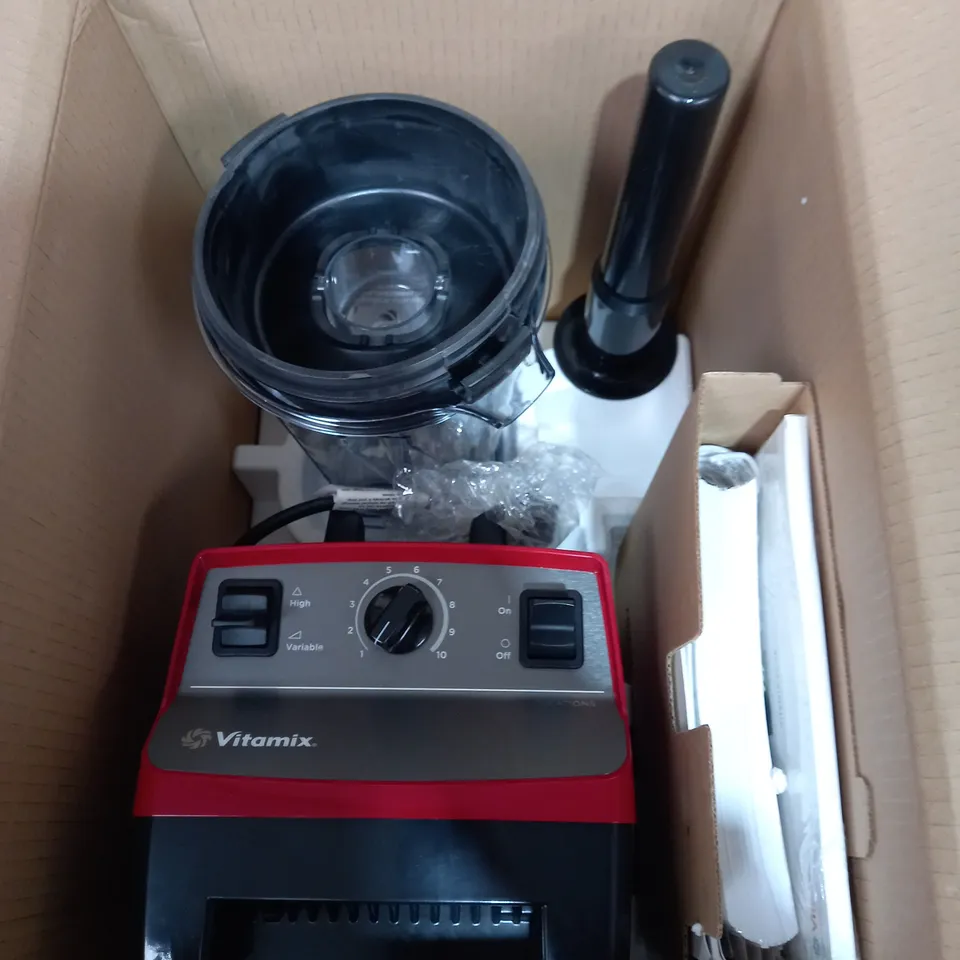 BOXED VITAMIX BLENDER IN RED 