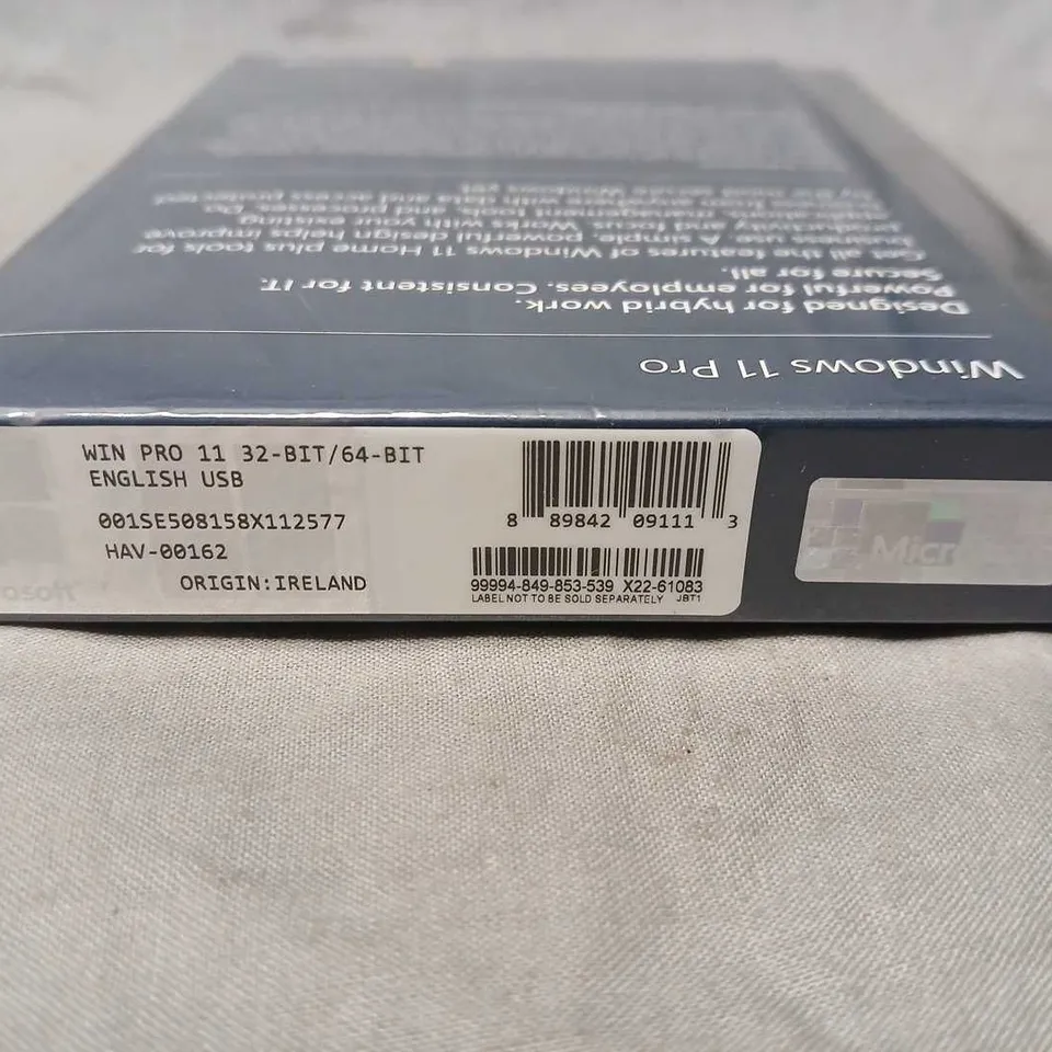 MICROSOFT WINDOWS 11 PRO USB SOFTWARE – BOXED, ENGLISH, 32/64-BIT