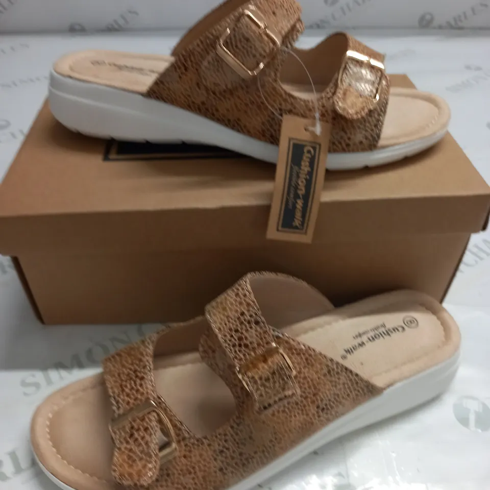 BOXED PAIR OF CUSHION WALK STRAPPY SANDALS - SIZE 8