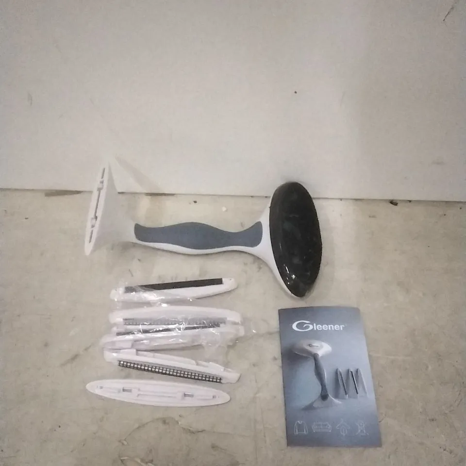 PACKAGED GLEENER FABRIC SHAVER AND LINT BRUSH