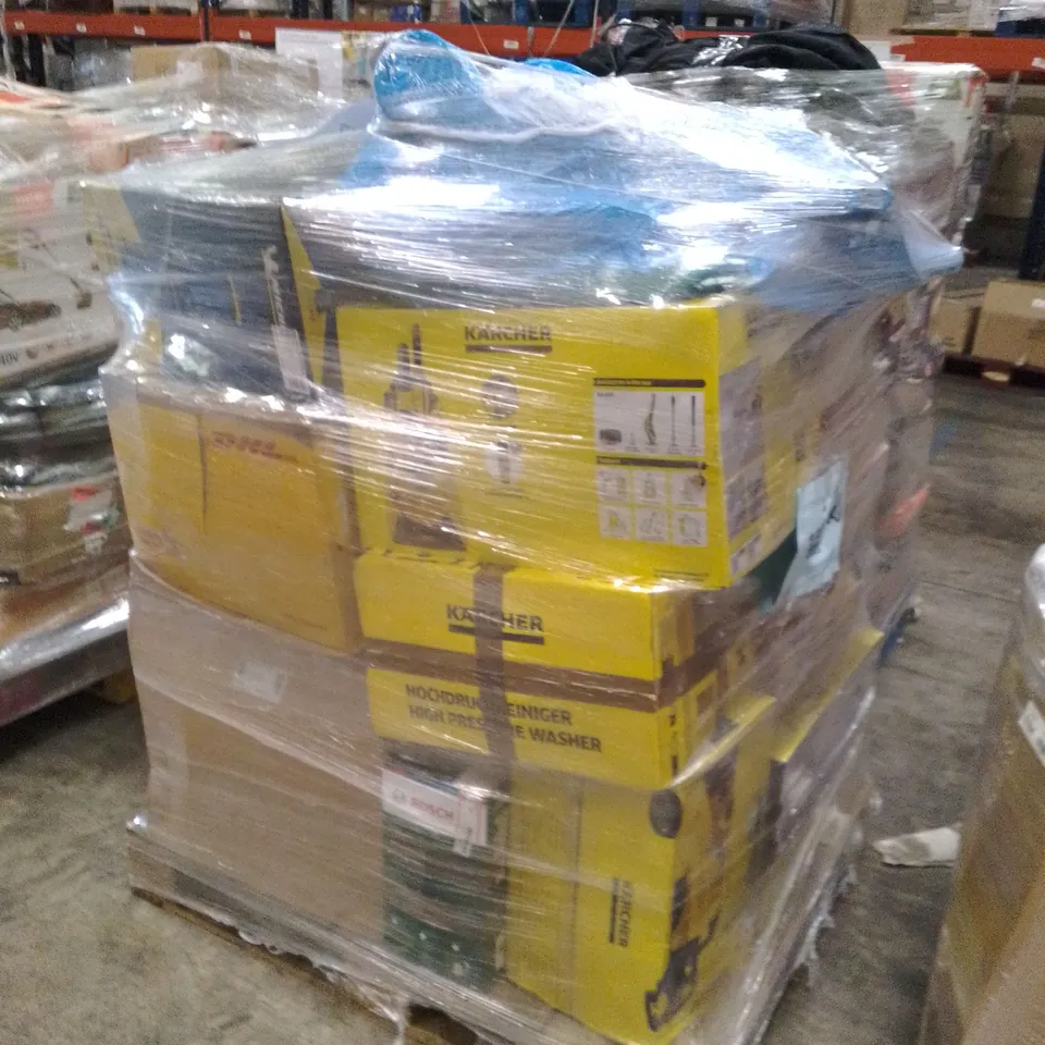 PALLET OF APPROXIMATELY 17 UNPROCESSED RAW RETURN HOUSEHOLD AND ELECTRICAL GOODS TO INCLUDE;