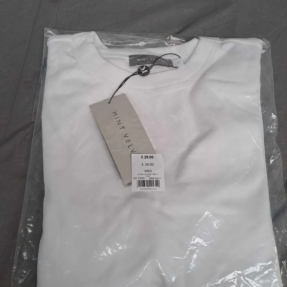 BAGGED MINT VELVET WHITE ULTIMATE FITTED T-SHIRT - MEDIUM