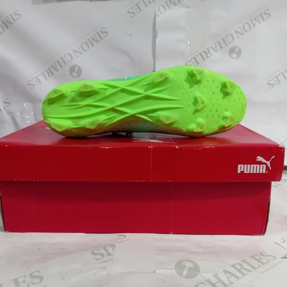 PAIR OF PUMA ULTRA 2.3 FG/AG IN GREEN - UK SIZE 7.5