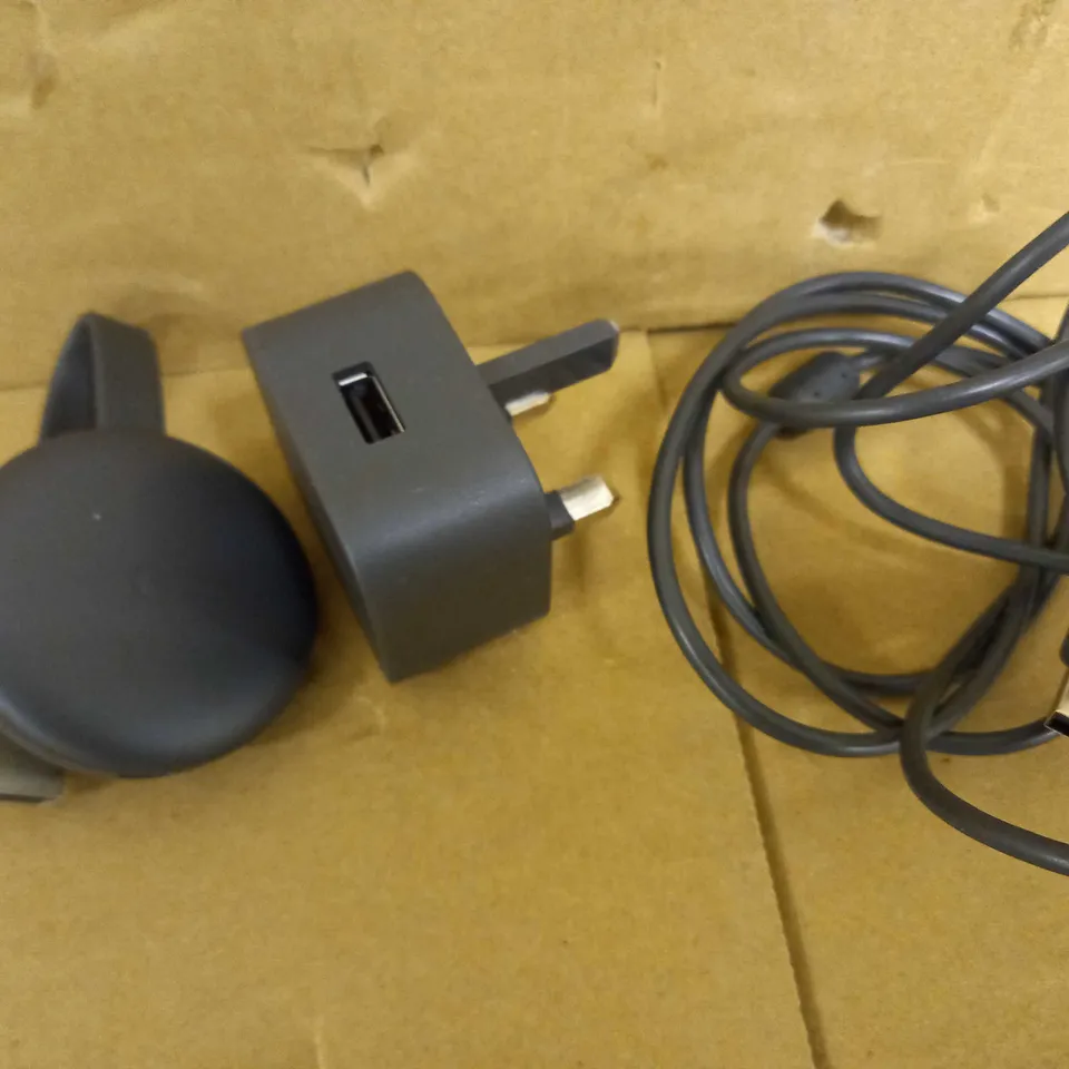 GOOGLE CHROMECAST