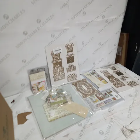LOT OF ASSORTED CRAFT ITEMS 
