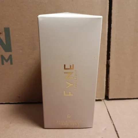 FYNE ARTBEAUTY REAL RADIANCE SKIN TINT (30ML)