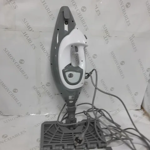 BOXED SHARK FLOOR AND HANDHELD STEAM CLEANER S6005