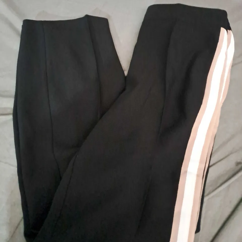 THE WHITE STUFF SIDE STRIPE STRAIGHT LEG TROUSERS IN BLACK - SIZE 10