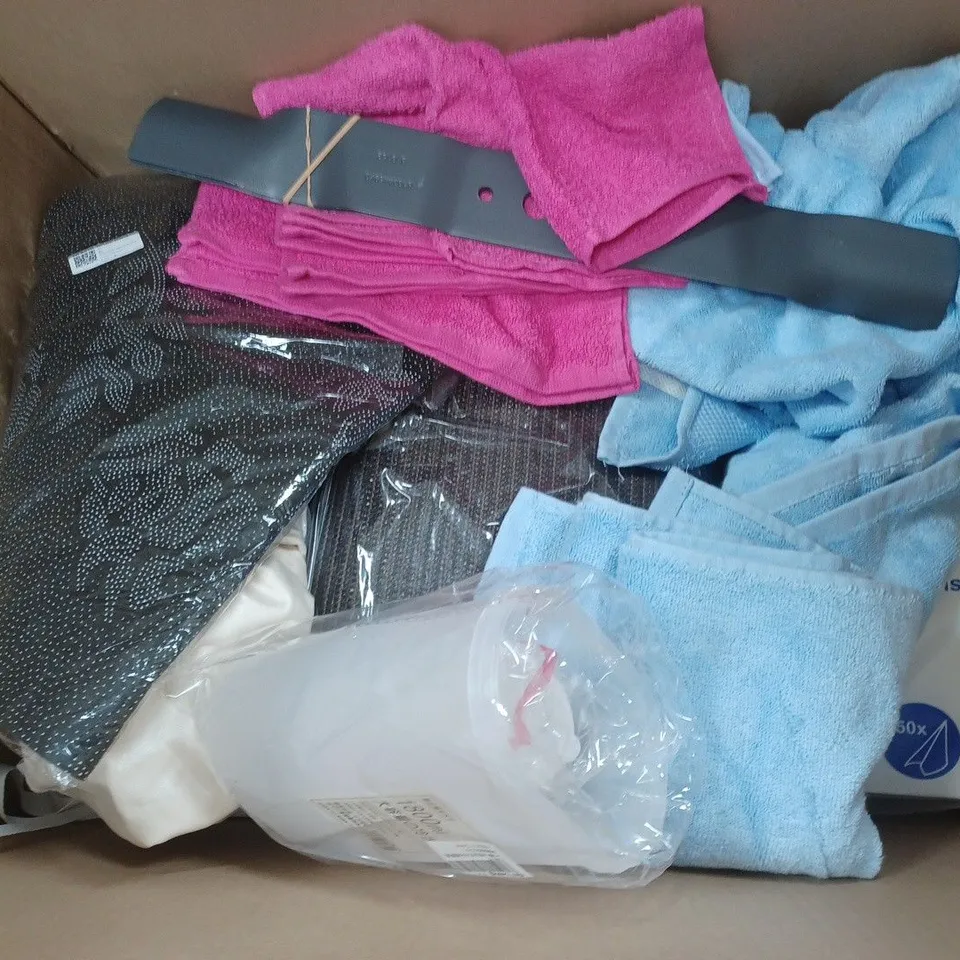 BOX OF APPROXIMATELY 12 ASSORTED HOUSEHOLD ITEMS TO INCLUDE - LUNCH NAPKINS, BATH SHEETS, AND AMAZON BASICS PRINTER PAPER A4 ETC. 