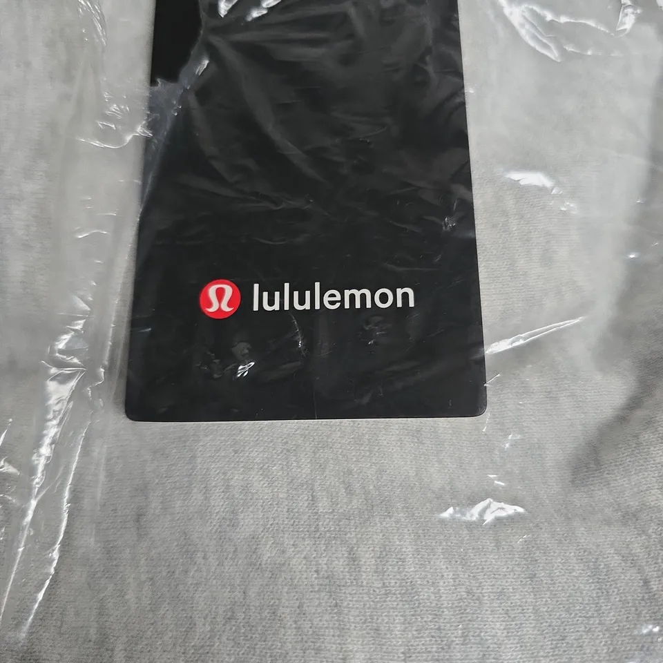 LULULEMON STEADY STATE CREW FLEECE CREWNECK – LIGHT GRAY – XXL (UNISEX)