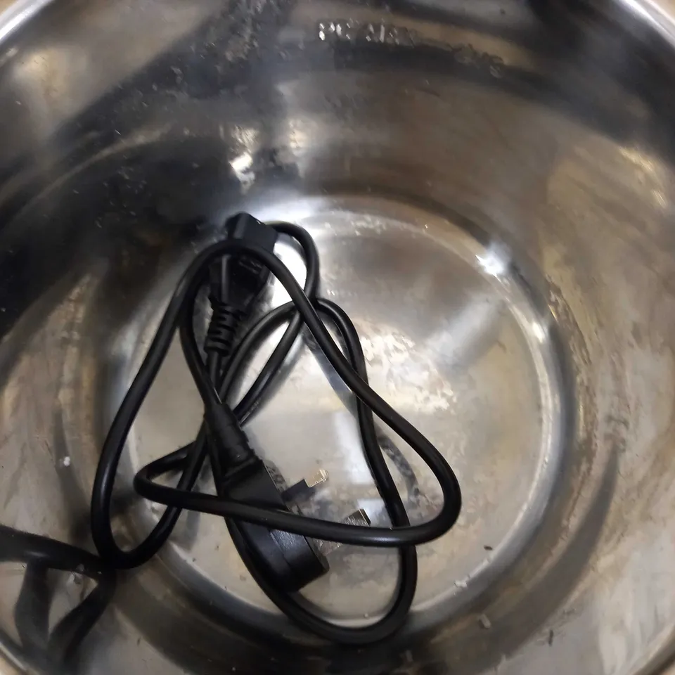 INSTANT POT DUO SMART PRESSURE COOKER