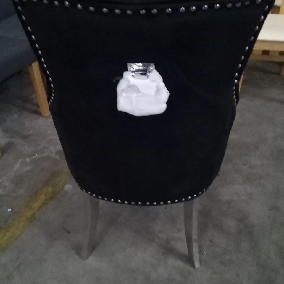 APPROXIMATELY 4 BLACK VELVET EFFECT BUTTON BACK DINING CHAIRS WITH STUDDED DETAIL