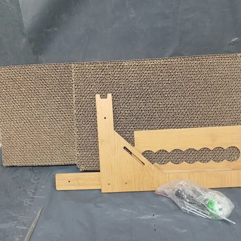 BOXED L-SHAPED CAT SCRATCHING BOARD