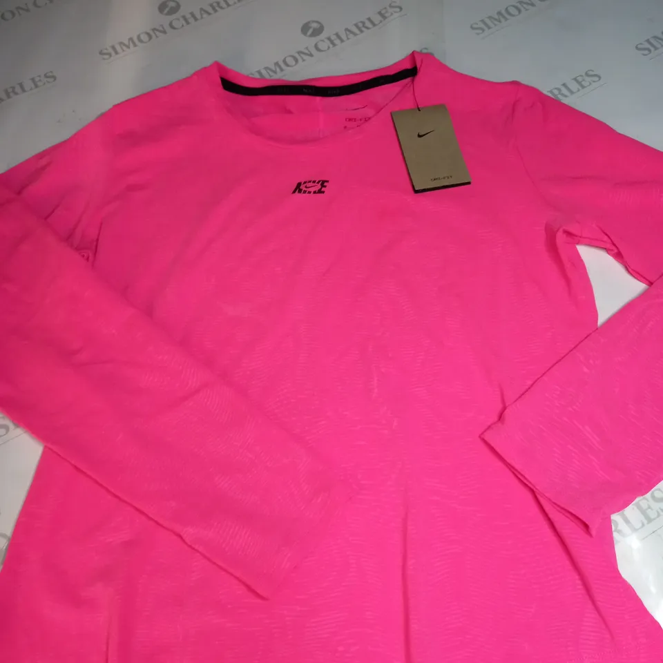 NIKE LONG SLEEVED RUNNING SHIRT SIZE M