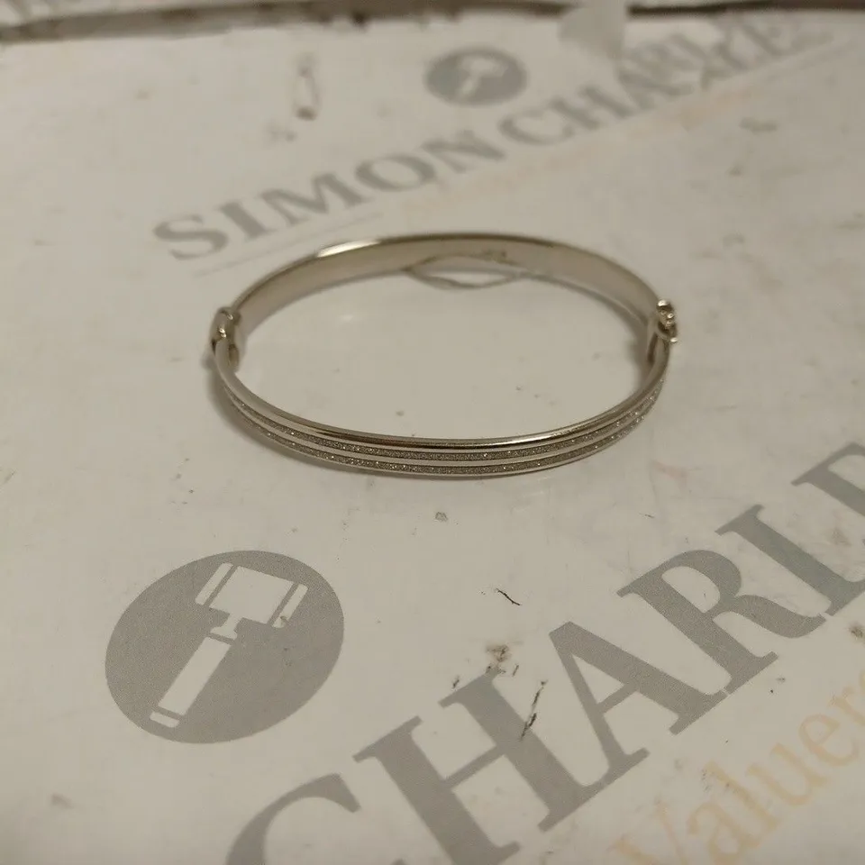 FAITH AND BROWN STERLING SILVER RUNWAY DOUBLE STARDUST BANGLE. 