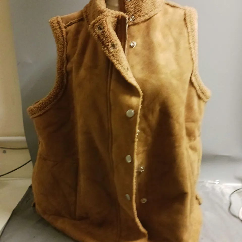 WYNNE COLLECTION LADIES FAUX SUEDE GILET WITH FLEECE LINING DARK CAMEL SIZE XXL