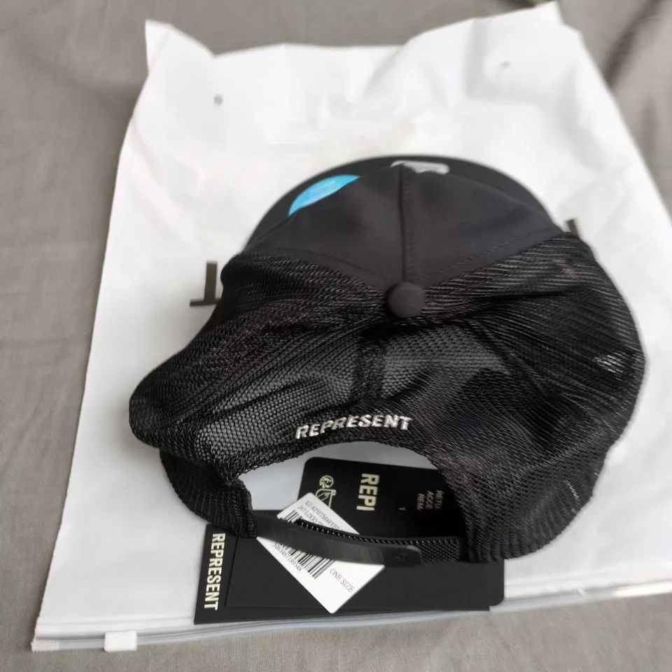 REPRESENT 47 LOGO TRUCKER CAP - JET BLACK, ONE SIZE 