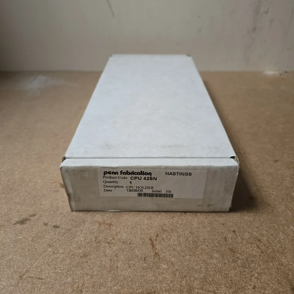BOXED FIXED SLIVER CPU HOLDER WITH ADJUSTABLE SUPPORT STRAPS