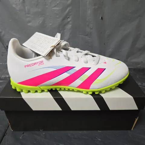 BOXED PAIR OF PREDATOR CLUB TF JUNIOR BOOTS IN WHITE MULTI - UK 3