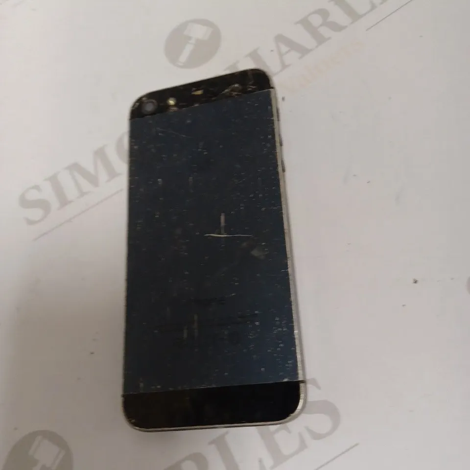 NAVY IPHONE 5 A1429