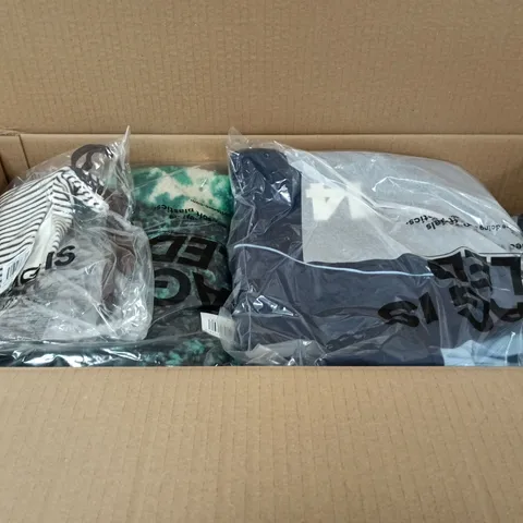 APPROXIMATELY 10 ASSORTED CLOTHING ITEMS IN VARIOUS SIZES, COLOURS & STYLES TO INCLUDE , BIKINI BOTTOMS , GRAPHIC CREW SWEATER , ZIP TEDDY FLEECE