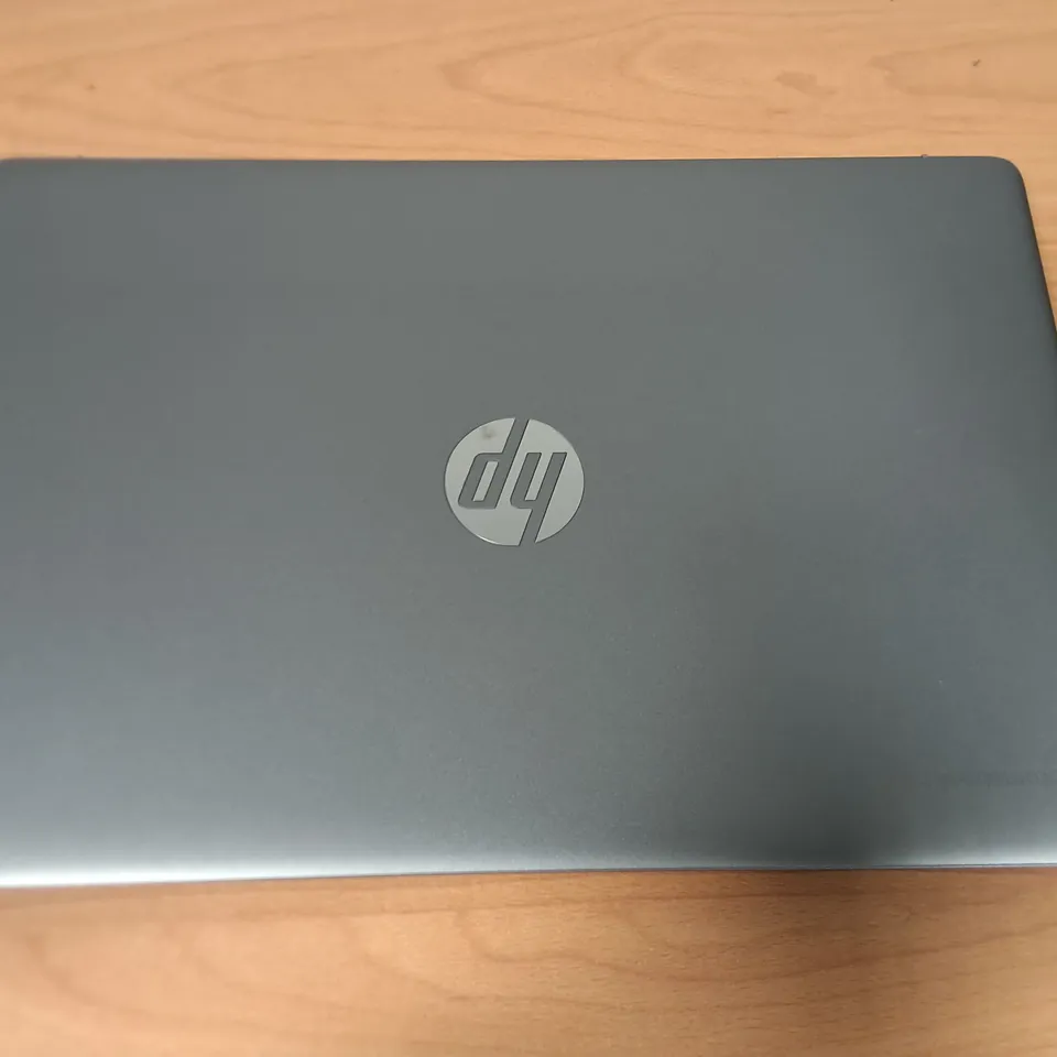 UNBOXED HP CHROME BOOK PLUS 15.6" INTEL I-3 8GB RAM LAPTOP IN SILVER - 15A-NB004NA