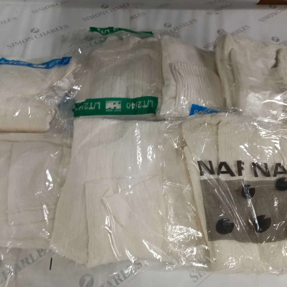 LOT OF 7 ASSORTED KNITWEAR CLOTHING ITEMS - VARIOUS SIZES