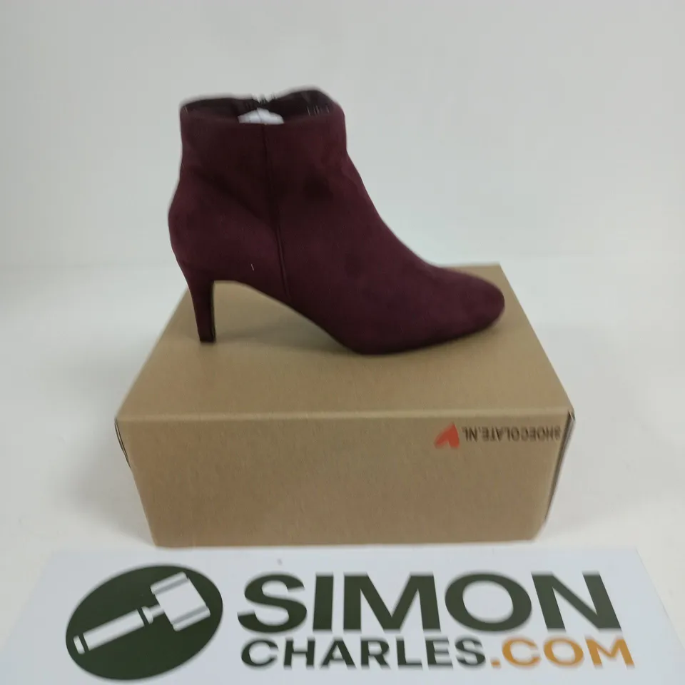 SHOE COLATE ANKLE BOOTS WINE SIZE 7