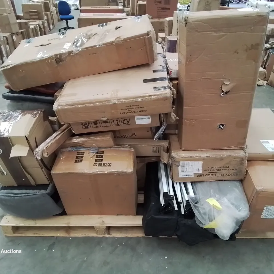 A PALLET OF VARIOUS FURNITURE PARTS GAZEBO AND HOUSEHOLD ITEMS ETC.