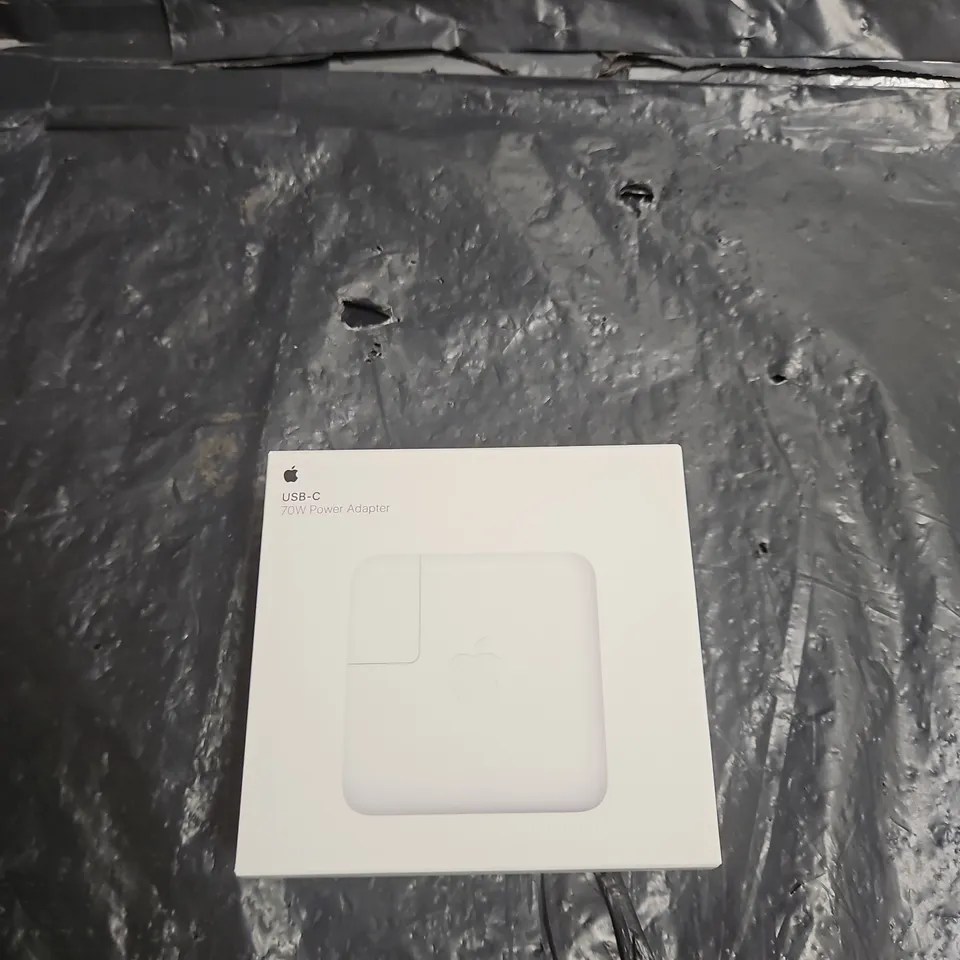 APPLE 70W USB-C POWER ADAPTER – BOXED