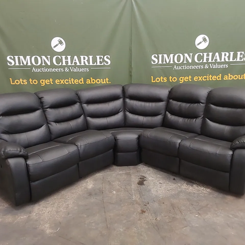 DESIGNER 5 SEATER CURVED LEATHER UPHOLSTERED MANUAL RECLINER SOFA - BLACK