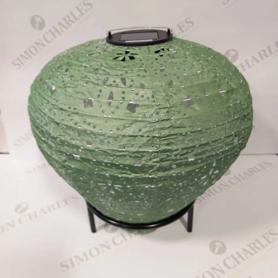 5 BRAND NEW LUX FORM LIGHTING TYVEK SOLAR LANTERN WITH STAND BALLOON- TEAL