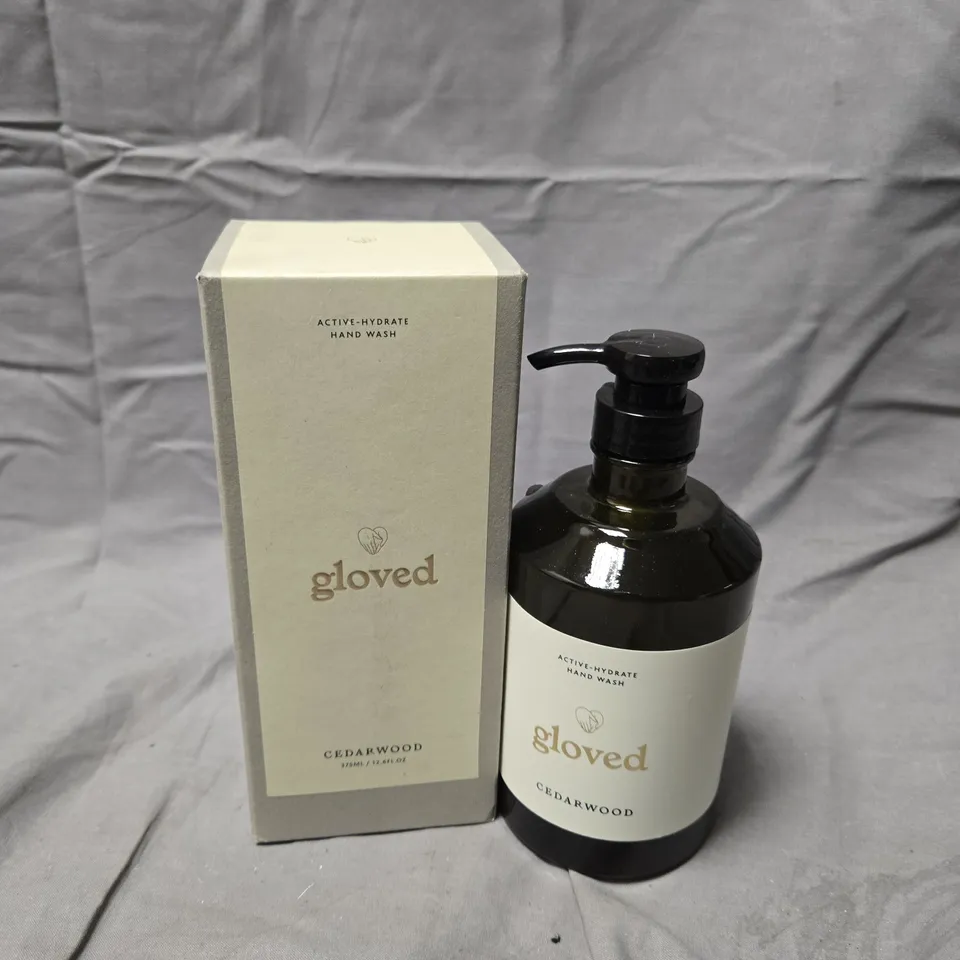 BOXED GLOVED ACTIVE-HYDRATE HAND WASH – CEDARWOOD