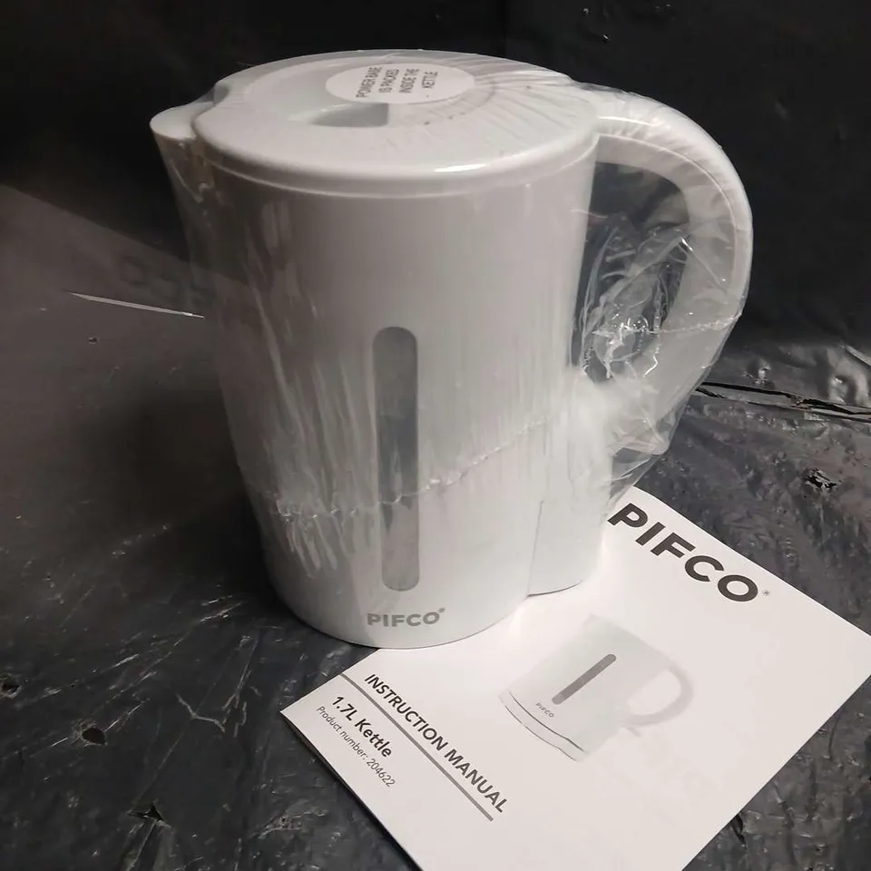 BOXED PIFCO 1.7L KETTLE IN WHITE