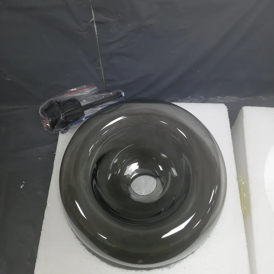 BOXED DOME GLASS PENDANT 