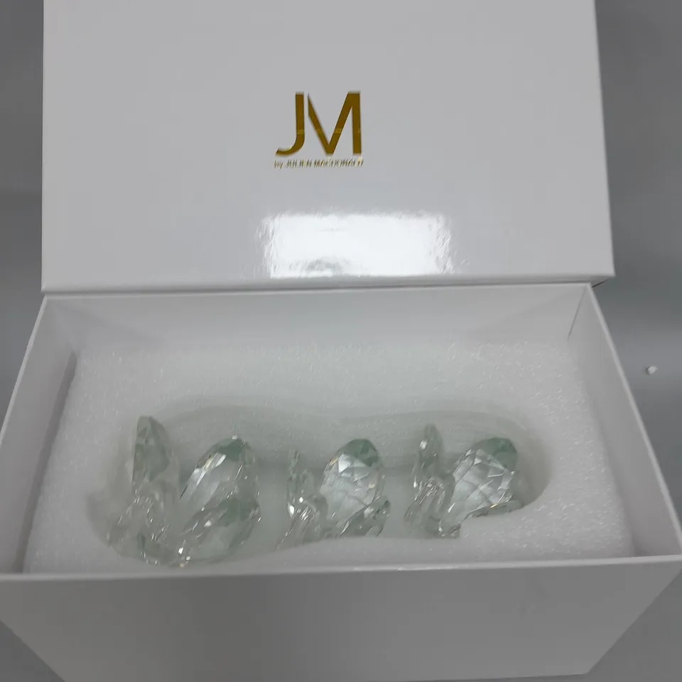 JM BY JULIEN MACDONALD SWAN FAMILY IN GIFT BOX