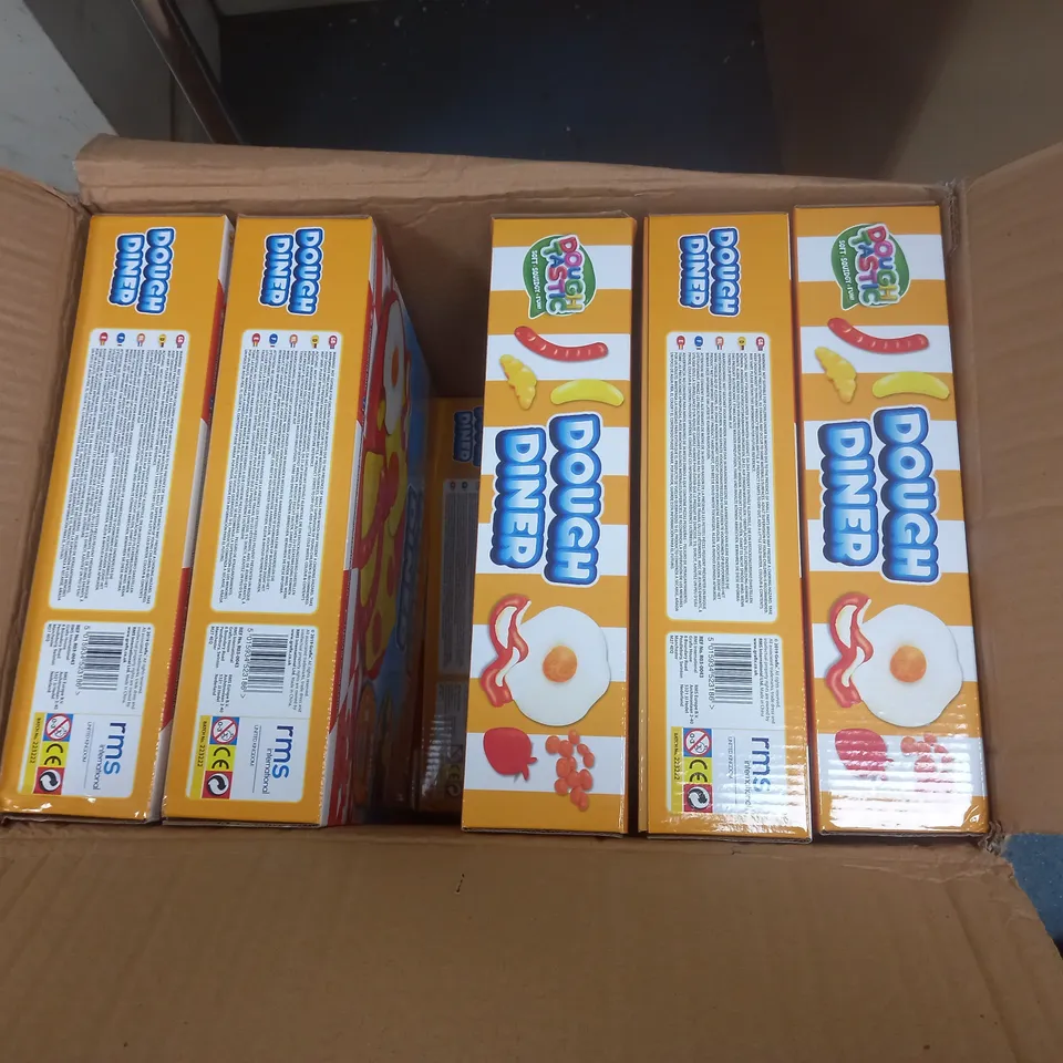 LOT OF 12 DOUGH DINER PLAY SETS