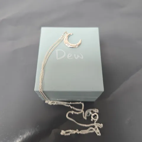 DEW CRESCENT MOON PENDANT NECKLACE