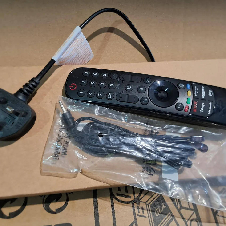 LG 65" OLD 4K SMART TV - LGOLED65M49