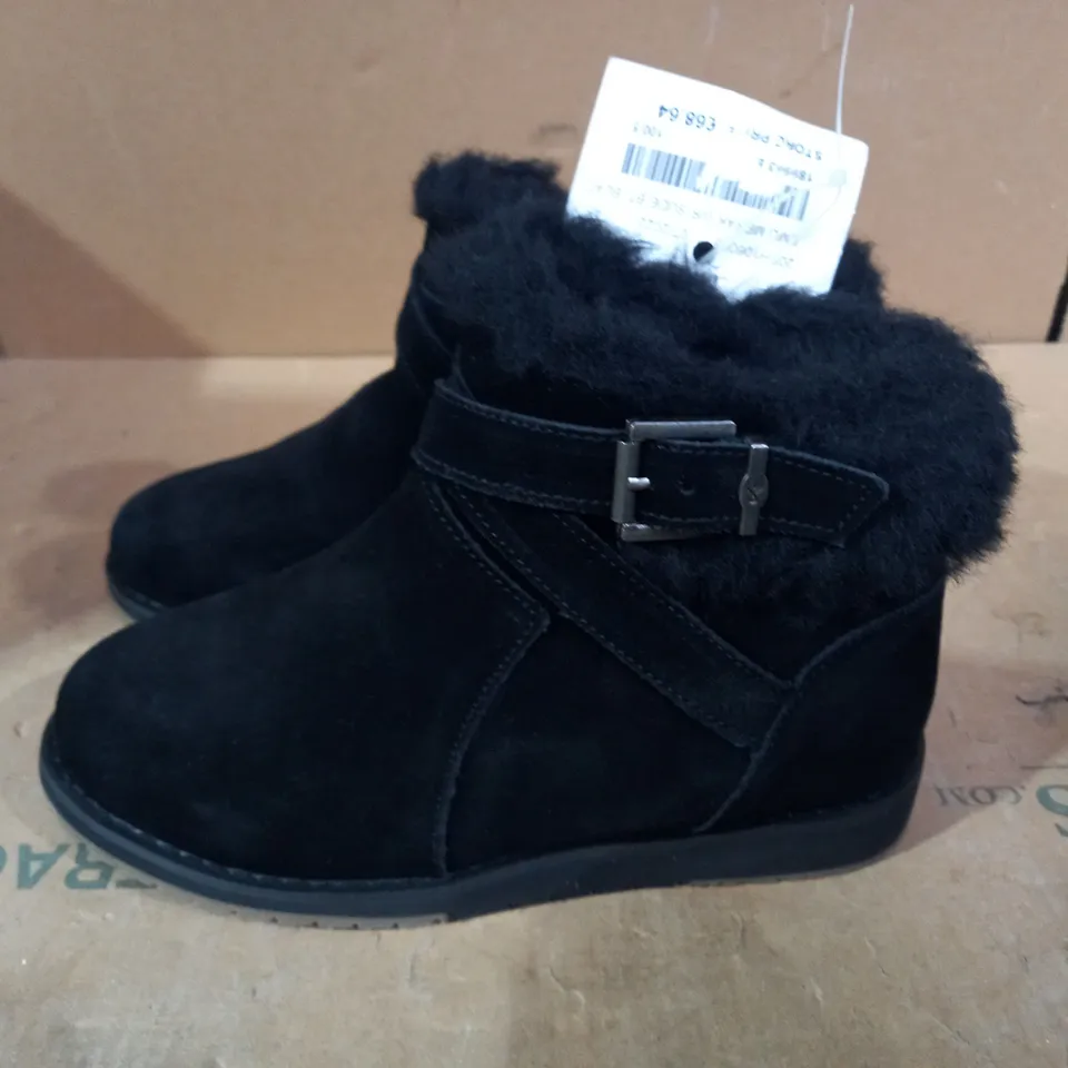 EMU AUSTRALIA FAUX SUEDE BOOTS - BLACK, SIZE 5