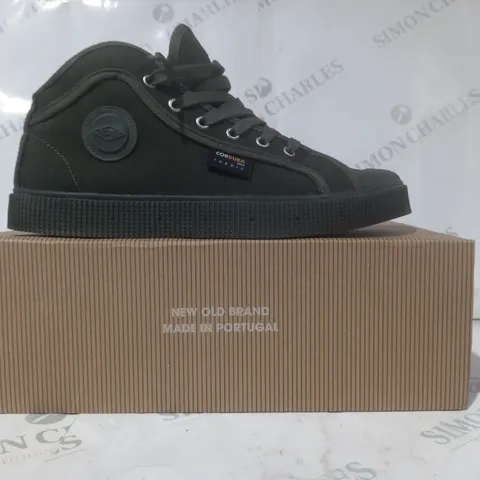 BOXED PAIR OF SANJO K100 CORDURA SHOES IN KHAKI EU SIZE 43