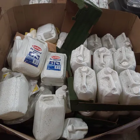 PALLET CONTAINING A LARGE QUANTITY OF CARPLAN DE-IONISED WATER 
