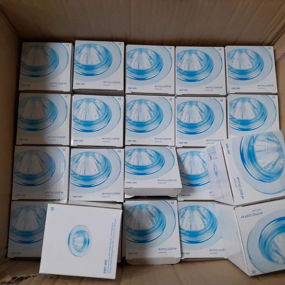 80 BOXED EMCOLITE DOWNLIGHTS (EMC005CH)