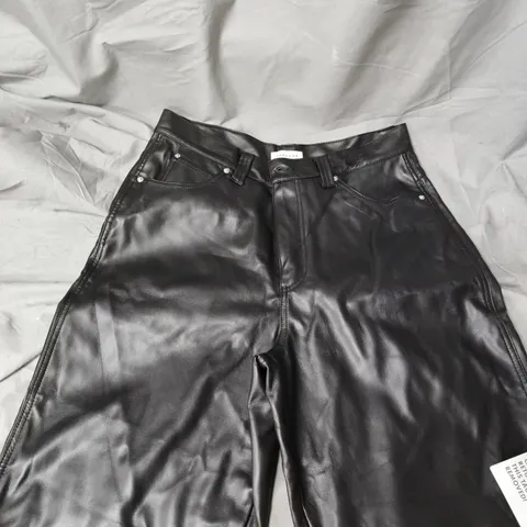 TOPSHOP WOMEN'S BLACK FAUX LEATHER SHORTS SIZE 12