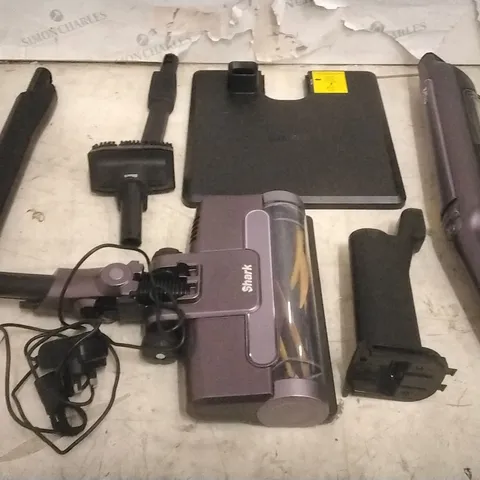 BOXED SHARK WANDVAC 2-IN-1 LIGHTWEIGHT CORDLESS HANDHELD VACUUM CLEANER 