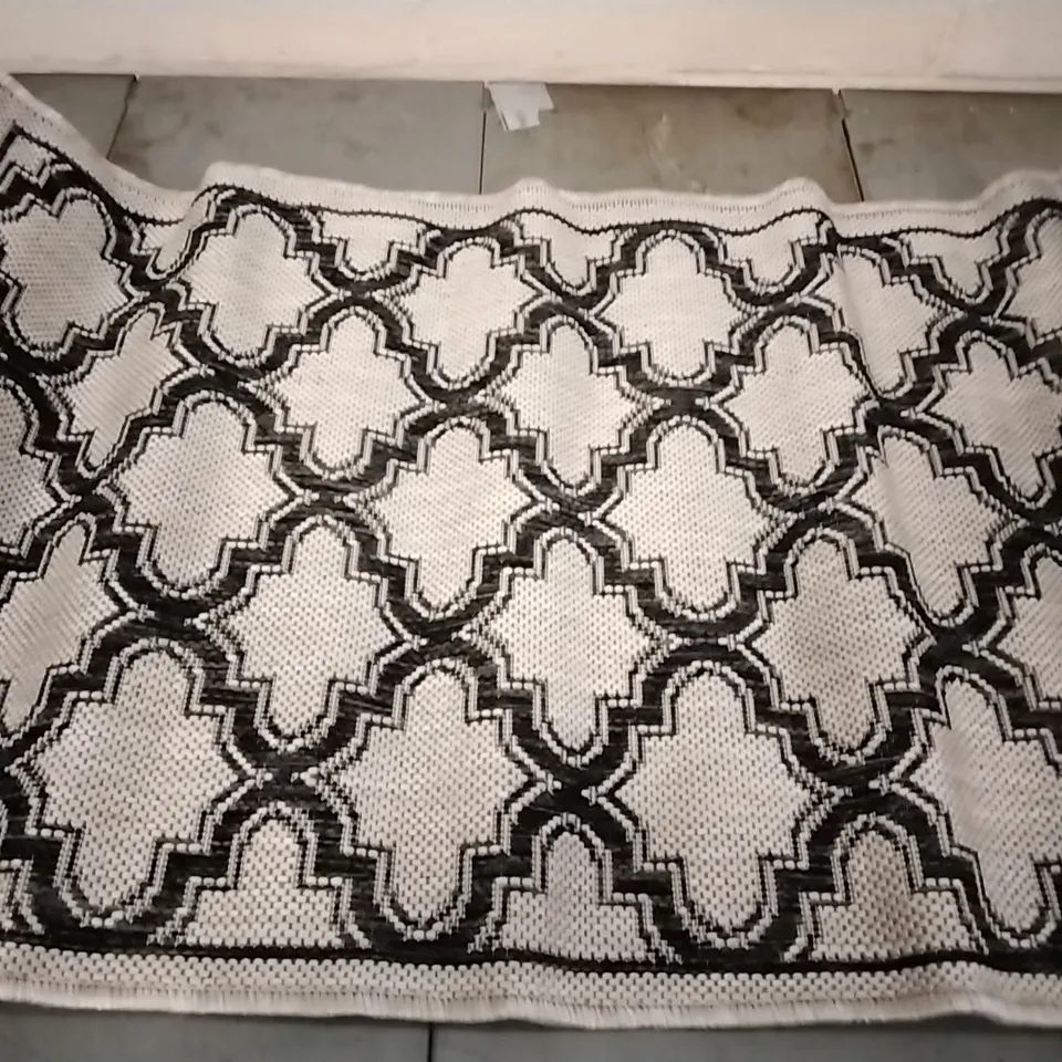 BRAND NEW MIDHURST FLATWEAVE GREY INDOOR/OUTDOOR RUG - SIZE 60CM X 100CM