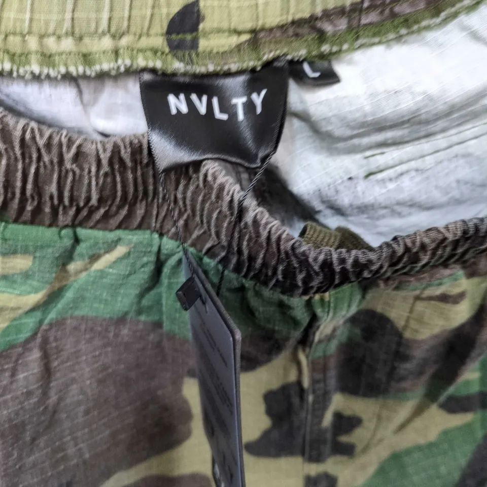 NVLTY CAMOUFLAGE CARGO SHORTS – CHILD'S SIZE L 