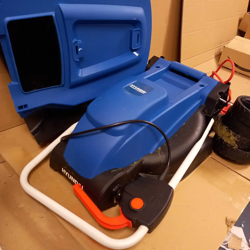 HYUNDAI 32CM LIGHTWEIGHT ROTARY ELECTRIC LAWNMOWER