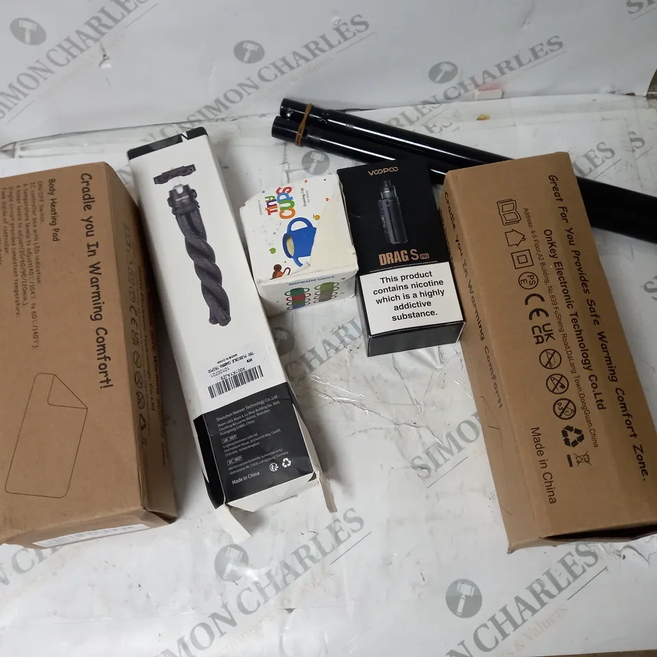5 RANDOM ELECTRICAL ITEMS INCLUDING VOOPOO VAPE, ELECTRIC HEATING MATS